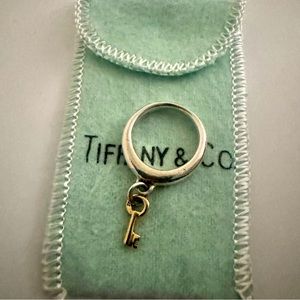 Cute Tiffany sterling silver ring with 18k gold dangling key 🔑